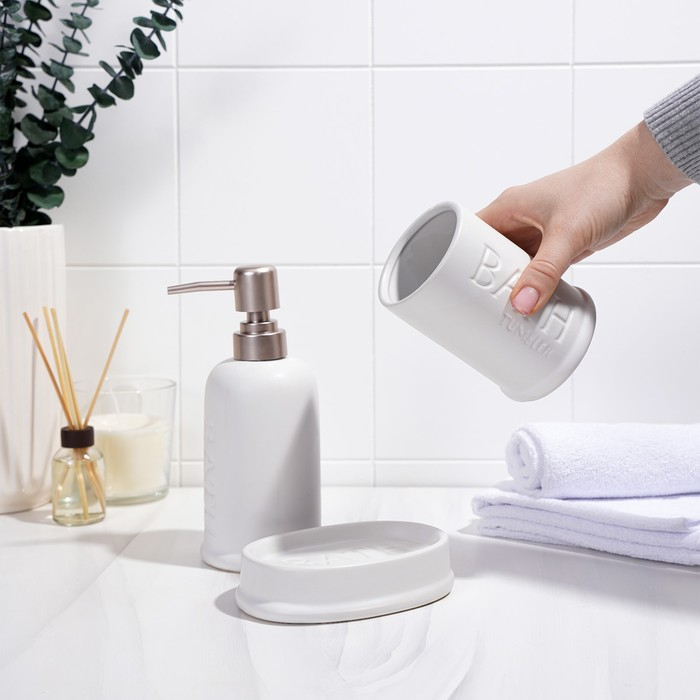 Набор аксессуаров для ванной комнаты SAVANNA &laquo;Бэкки&raquo;, 3 предмета (мыльница, дозатор для мыла 400 мл, стакан), керамика, цвет белый