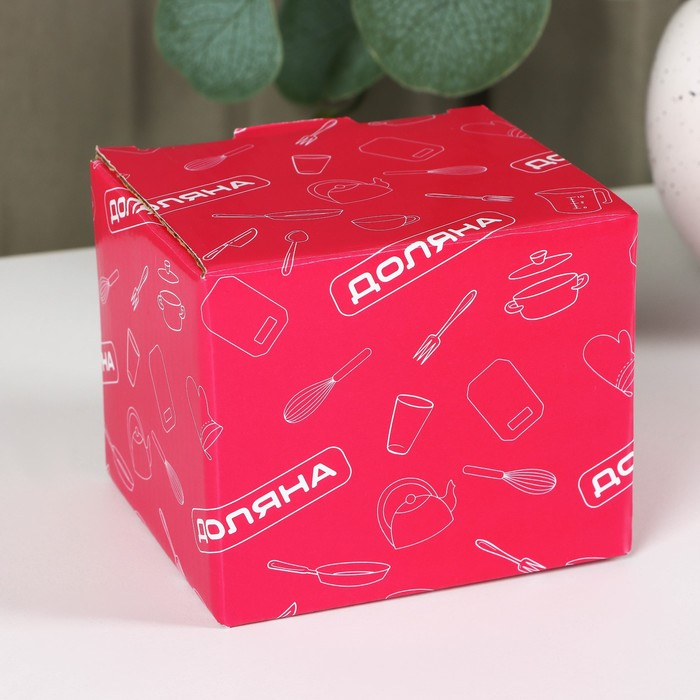 Молочник фарфоровый Доляна &laquo;Зелёный сад&raquo;, 300 мл, 11,5&times;8&times;8 см