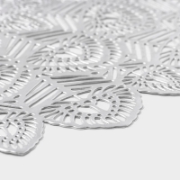 Салфетки сервировочные на стол Доляна &laquo;Цунами&raquo;, d=38 см, 4 шт, цвет серебро