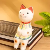 Сувенир дерево "Котенок в рубашке сидячий" 6х6х15 см