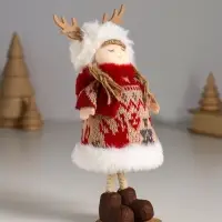 Кукла интерьерная "Малышка в вязаном платье в шапке с рожками" 6,5х6,5х16,5 см