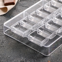 Форма для конфет и шоколада &laquo;Шоколатье&raquo;, 20&times;12&times;2,5 см, 14 ячеек 3,3&times;2,1&times;1,5 см, цвет прозрачный