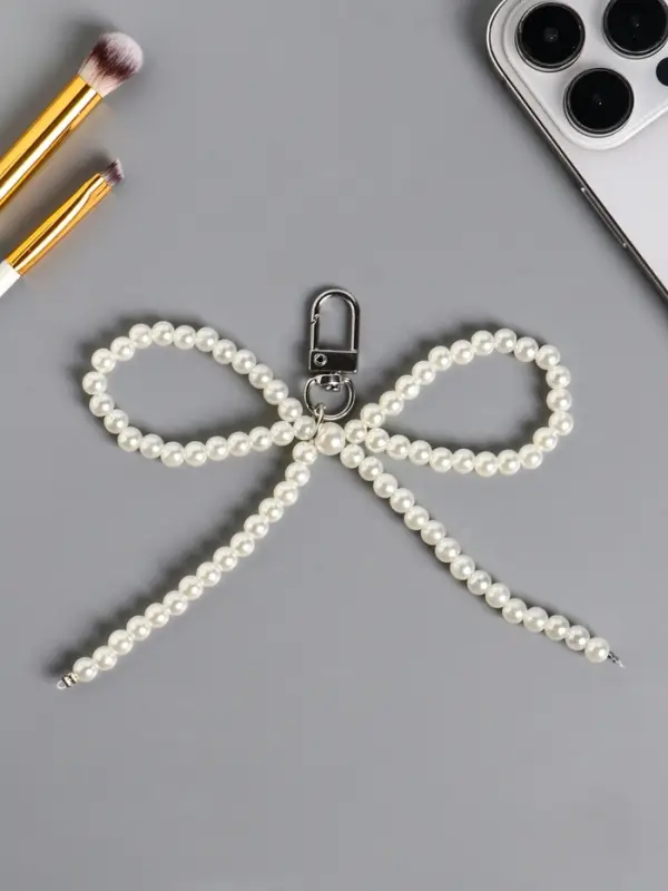 Брелок на карабине "Жемчужный бант" бусины d=0,8 см 9,5х11х1,6 см