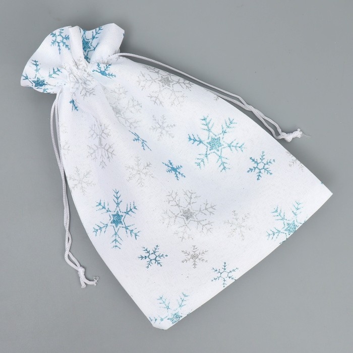 Мешочек подарочный холща &laquo;С праздником&raquo;, снежинки, 16 х 24 см +/- 1.5 см, Новый год