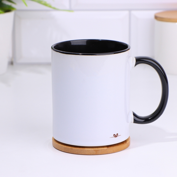 Кружка именная, сублимация "Лёшадь", дно черного цвета