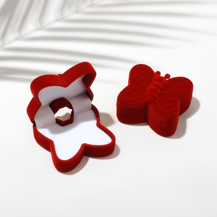 Футляр бархатный под серьги/кольцо &laquo;Бабочка&raquo;, 5&times;5,5, цвет красный, вставка белая