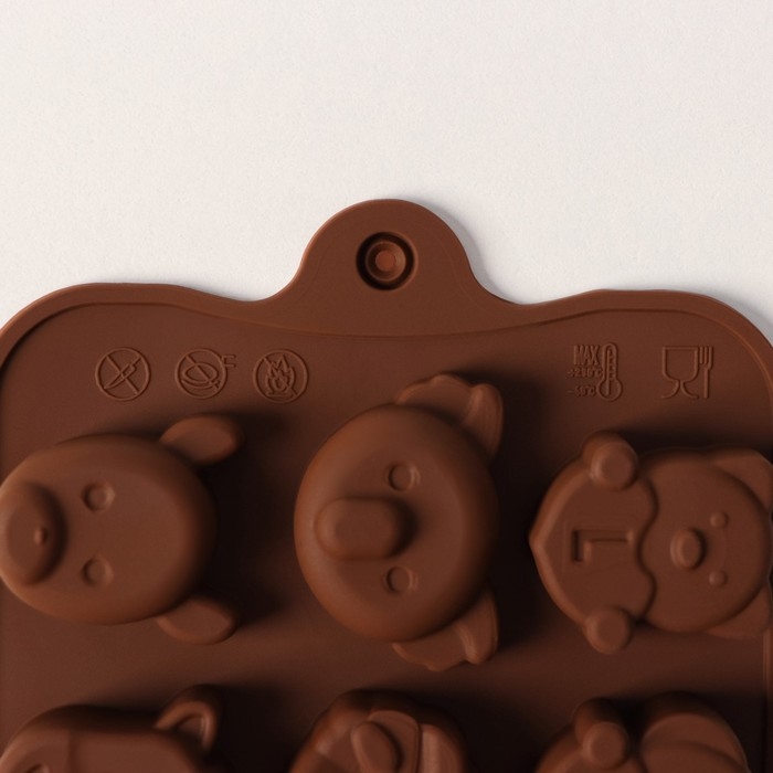 Форма для конфет и шоколада Доляна &laquo;Животные. Любовь&raquo;, силикон, 20,6&times;10,5&times;1,4 см, 15 ячеек, цвет коричневый