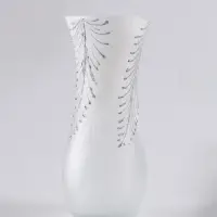 Ваза &laquo;Креман&raquo;, перья, h=26 см, стекло, белая