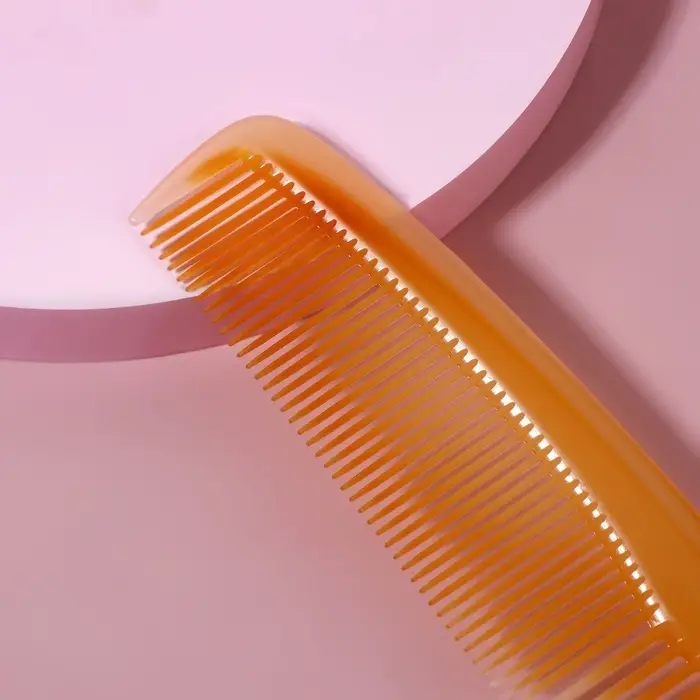 Расчёска комбинированная, 20&times;4(&plusmn;1) см, янтарная