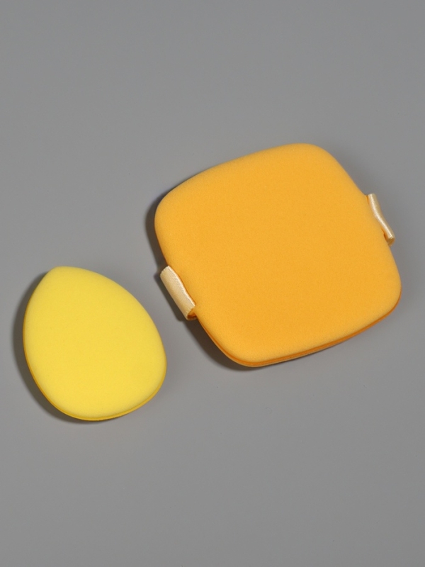 Набор спонжей д/макияжа 2 шт: капля, пуховка в пласт футляр латекс желтый пакет QF
