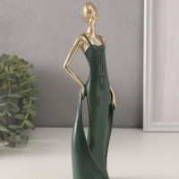 Сувенир полистоун "Девушка в зелёном платье со шлейфом" золото 7х5х24 см