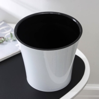 Кашпо для цветов со вставкой &laquo;Арте&raquo;, 5 л, цвет бело-чёрный