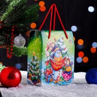 Новый год. Подарочная коробка "Котик в лесу" 15 х 10 х 20,5 см.