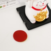 Маятник пластик "Белый Манэки-нэко со слитками Ямб" 5х5х6 см