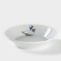 Блюдце фарфоровое &laquo;Гуси&raquo;, d=14 см, рисунок микс, цвет белый