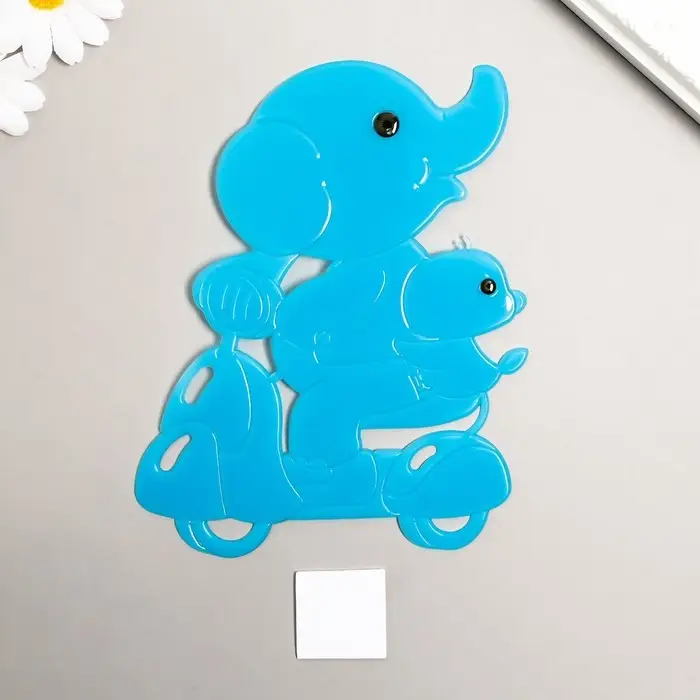 Наклейка фосфорная "Слонята на мопеде" с клеевыми подушечками набор 2 шт МИКС 29,5х25 см