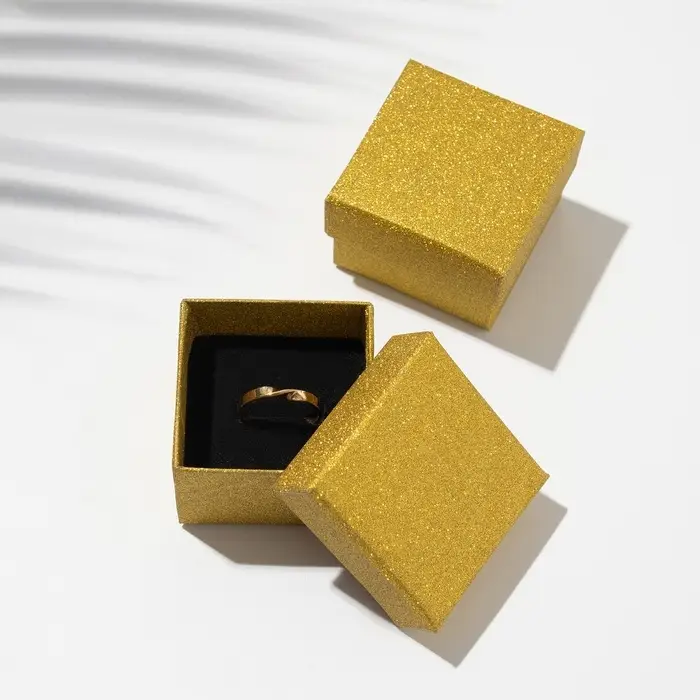 Коробочка подарочная под кольцо/серьги &laquo;Блеск&raquo;, 5&times;5, цвет золото, вставка чёрная