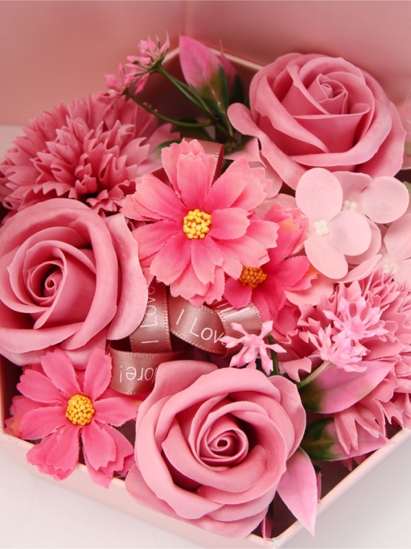 Трехуровневания мыльная композиция розовая