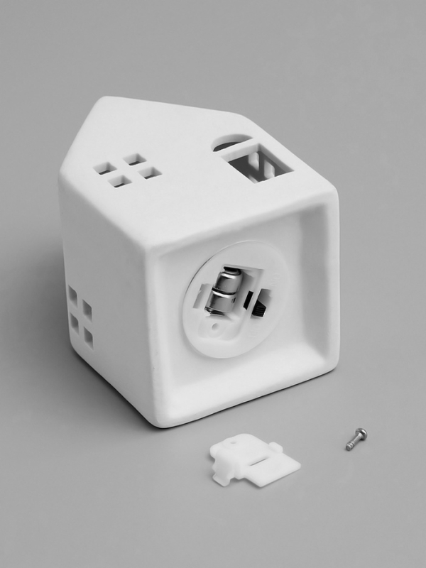 Светодиодная фигура "Дом" 6х6х9.5 см, 1 LED, LR44x3(в компл.), свечение тёплое белое