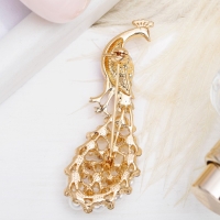 Брошь &laquo;Павлин&raquo; с жемчужным хвостом, цветная в золоте