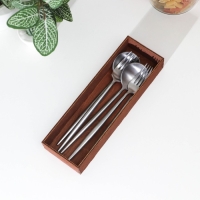 Лоток для подачи столовых приборов Доляна, 25&times;8&times;4 см, цвет мокко