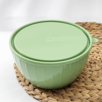 Салатник с крышкой &laquo;Fiesta&raquo;, 1,7 л, цвет МИКС