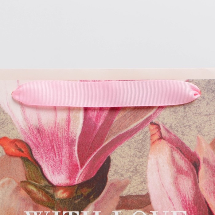 Пакет подарочный ламинированный горизонтальный, упаковка, &laquo;Love&raquo; , L 40 х 31 х 11,5 см