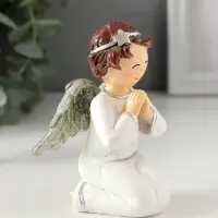 Сувенир полистоун "Ангелочек в бежевом, ободок в волосах со звездой" 9х7,5х8 см