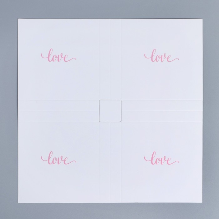 Коробка кондитерская для муссовых пирожных &laquo;Love&raquo;, 17.8 х 17.8 х 6.5 см