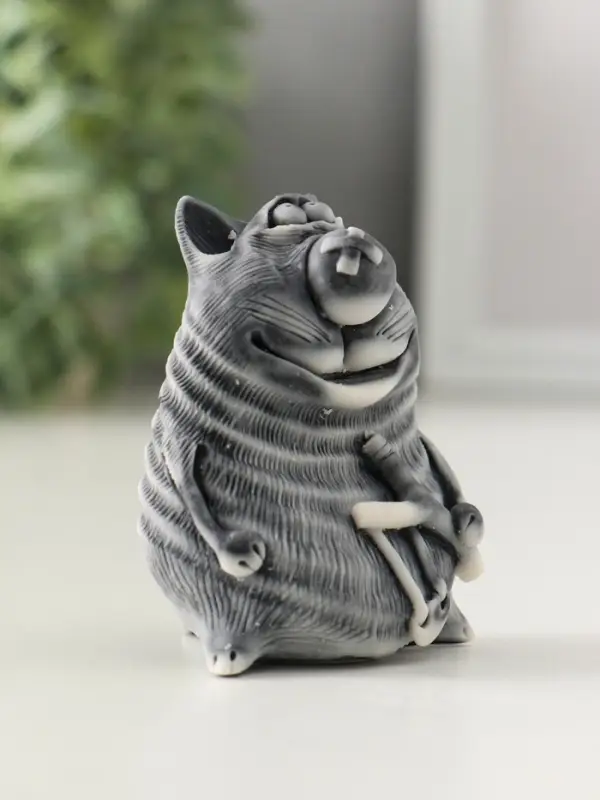 Сувенир "Кот хулиган с рогаткой" 7 см