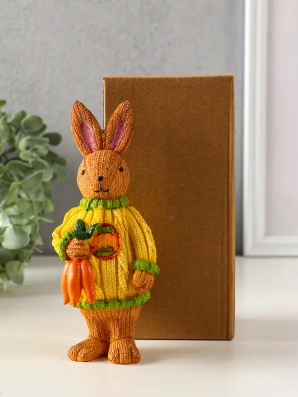 Сувенир полистоун "Заяц в вязанном свитере с охапкой моркови" 6,5х6,5х15,5 см