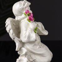 Фигура "Ангел с букетиком" 15х8х9 см, цвет перламутр