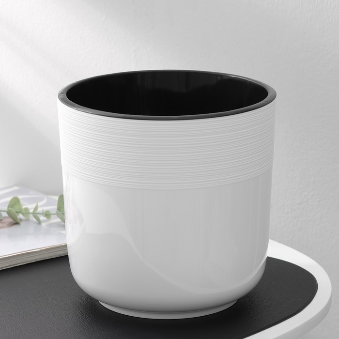 Кашпо для цветов со вставкой &laquo;Линель&raquo;, 4,5 л, d=19 см, h=19 см, пластик, белое