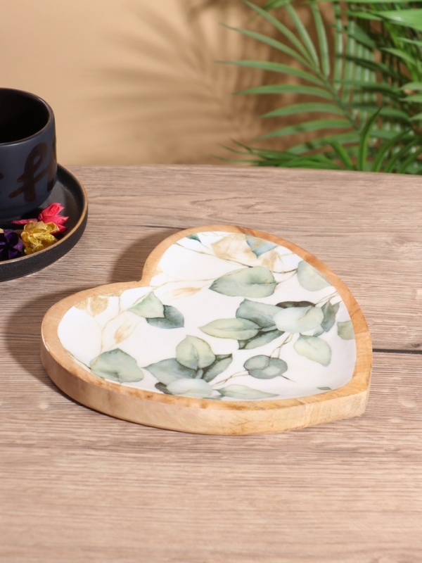 Блюдо в форме сердца &laquo;Листья&raquo;, дерево манго, 20.5&times;20&times;2.3 см