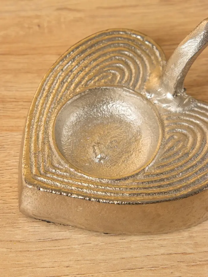 Подсвечник с ручкой "Сердце" алюминий 12х9,5х5,5 см