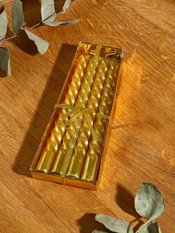 Свечи витые &laquo;Счастья в новом году. Золотой конь&raquo;, 4 шт, 6,8 х 16 х 2 см