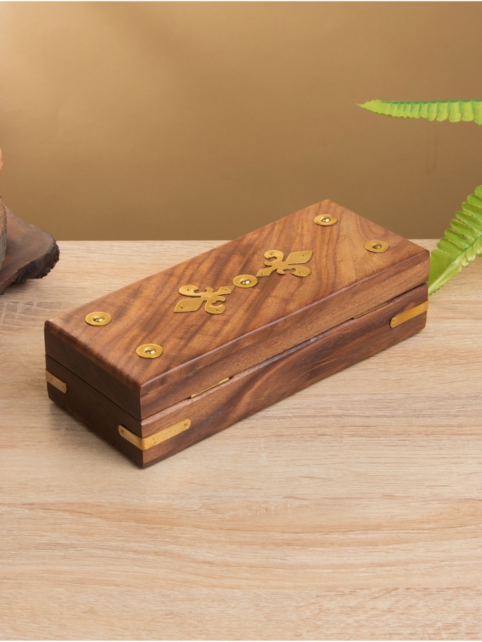 Шкатулка "Лилия" 20х8х5 см, дерево шишам, латунь