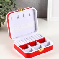 Шкатулка пластик, кожзам для украшений 6 ячеек, 10 полос, красная 13,5х11,5х5,5 см