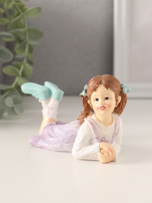 Сувенир полистоун "Малышка в сиреневом сарафане" 14х6,5х7 см