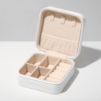 Органайзер для хранения украшений &laquo;Шкатулка портативная&raquo;, 10,5&times;10,5&times;5 см, цвет белый