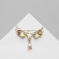 Брошь &laquo;Сердце&raquo; крылатое, цвет белый в золоте