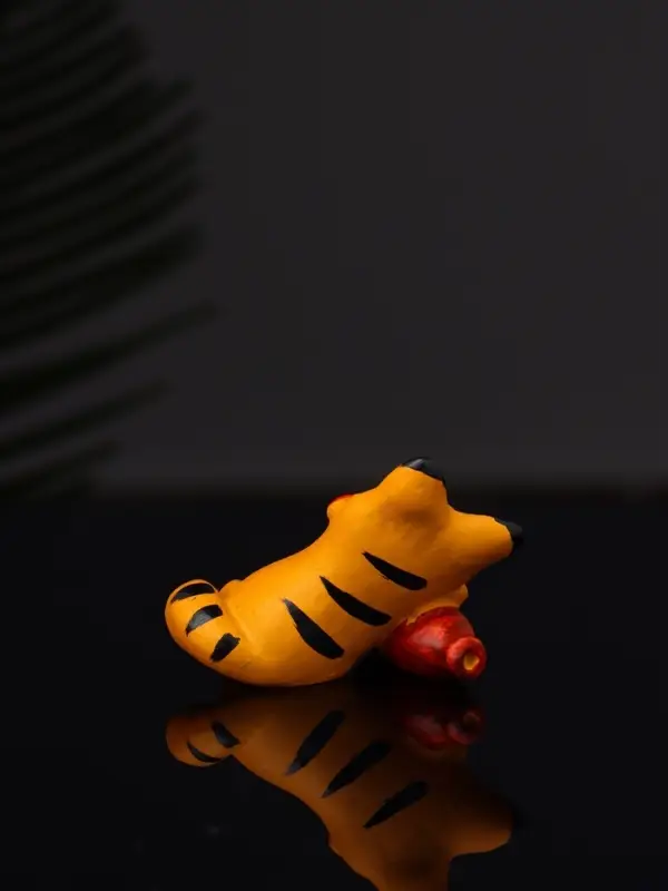 Фигура "Котик спит на колбасе" 4.2х3.7х3 см