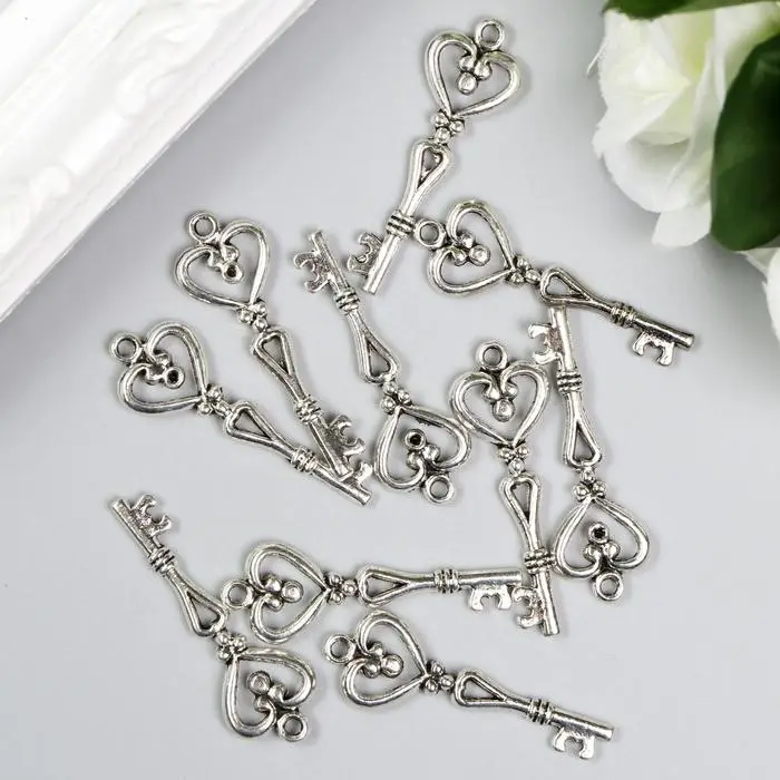 Металлический элемент, декоративная подвеска &laquo;Арт Узор. Ключик-сердечко&raquo;, 4&times;1.3&times;0.5 см