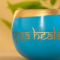 Свеча в чаше Yoga heal the soul голубая, соевый воск 200 гр 8,5х7 см