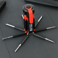 Фонарик-мультитул &laquo;Все по плечу&raquo;, 8 в 1