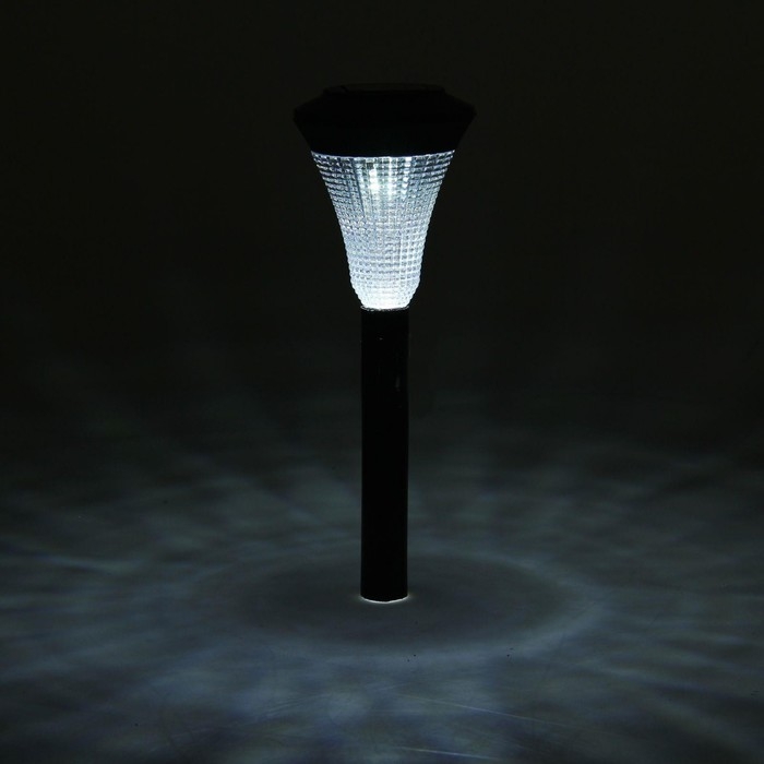 Садовый светильник на солнечной батарее &laquo;Рифлёный конус&raquo;, 7 &times; 31 &times; 7 см, 1 LED, свечение белое