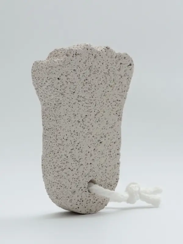 Пемза для педикюра &laquo;Ступня&raquo;, с подвесом, 9&times;6 см, в коробке, белая