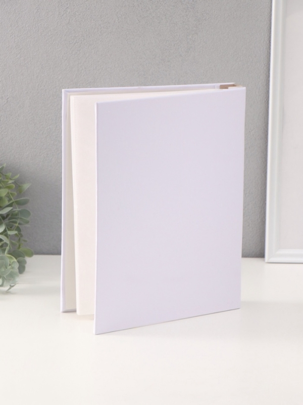 Фотоальбом на 100 фото 13х18 см "Пёсик и десертики" кожзам, в коробке 4х23х29 см