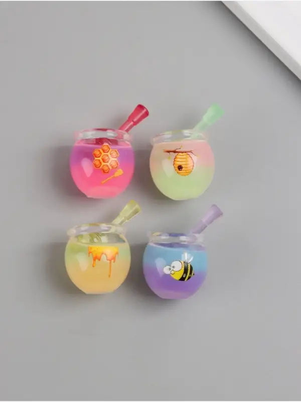 Подвеска для творчества акрил "Бочонок с мёдом" светится в темноте МИКС 3,2х2,2х2,2 см