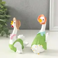 Сувенир полистоун "Гусь и гусыня в зелёных нарядах" набор 2 шт 6х11х11,7 см